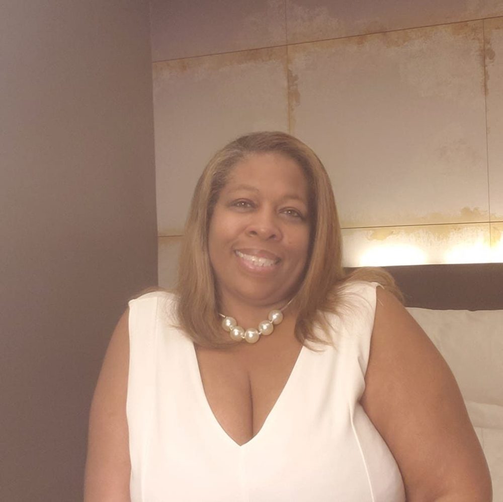 Meet your Posher, Courtney serena